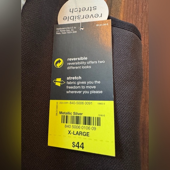 Xersion reversible stretch full zip vest. Black and silver. NWT. XL - Picture 5 of 5